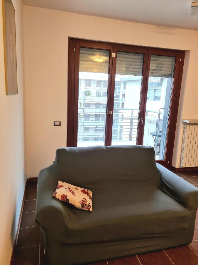Milano Santa Giulia Business Apartment - Olimpiadi 26 Екстер'єр фото